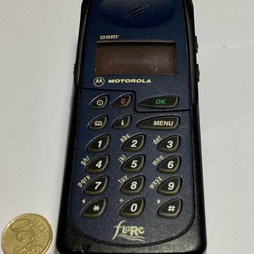Motorola 6200 Flore used, blue, the “brick” phone