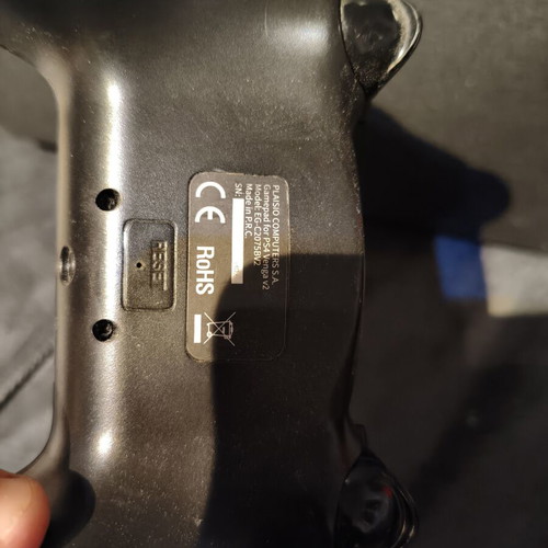 PlayStation 4 console used, 1TB storage, excellent condition