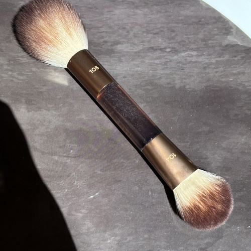 Real Techniques Double Sided Brush new, 2 in 1 for face base