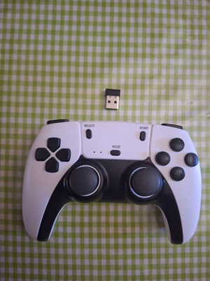 Wireless gamepad 2.4GHz for PC used