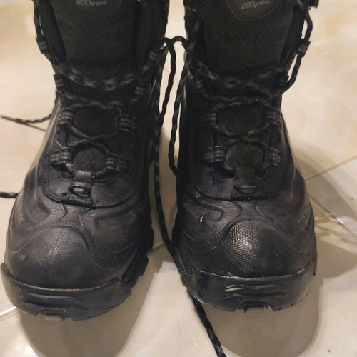 Columbia men's black boot used with silver details