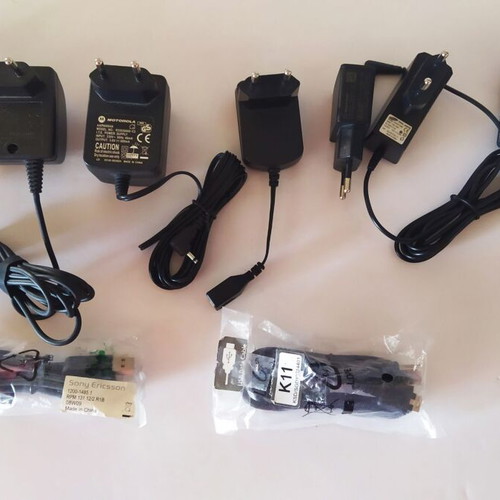 Mobile phone chargers and connection cables used, single piece