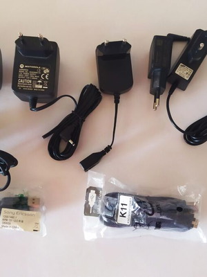 Mobile phone chargers and connection cables used, single piece