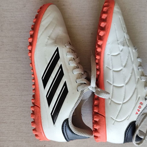 Adidas Copa Pure 2 Club TF kids football shoes like new, size 31