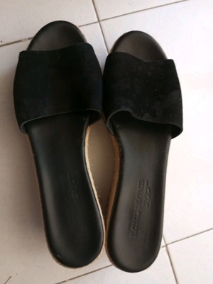 Komis Komis leather black platform sandals size 40 like new