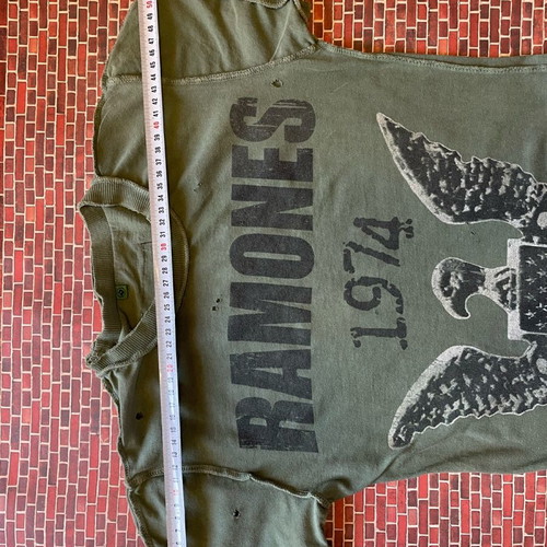 Amplified Ramones khaki t-shirt used, size S/M