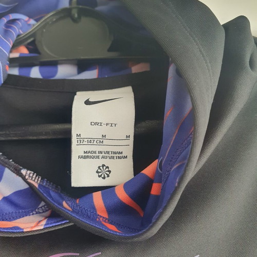 Nike Dry Fit Kylliam Embabe Hoodie like new, boys' size 134 cm