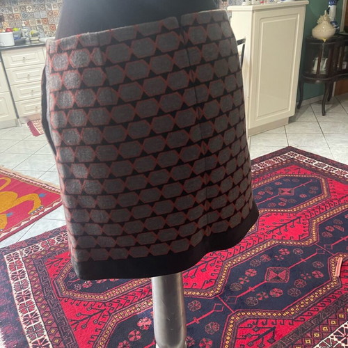 Karen Millen wool skirt used, size S, with leather details