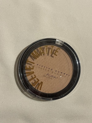 Velvet Matte Compact Pressed Powder like new