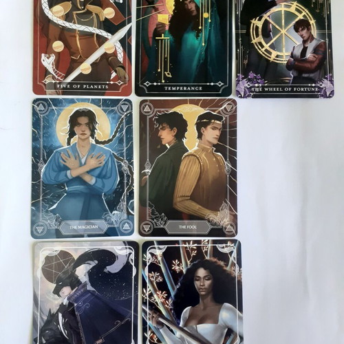 FairyLoot tarot card set like new, 7 cards