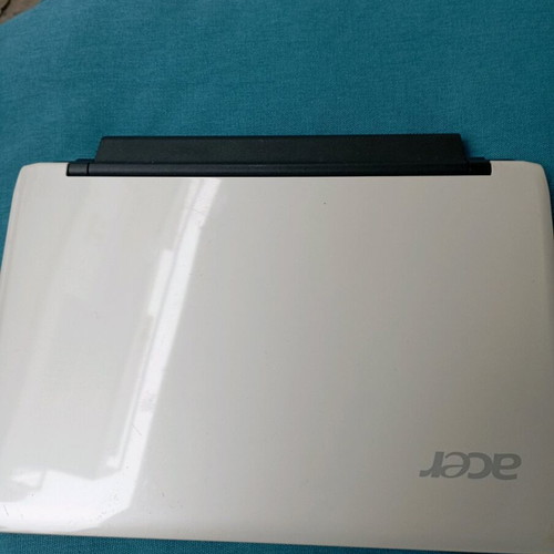 Acer Aspire One laptop used for parts without hard drive