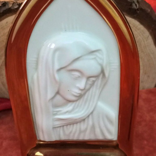 Crown Bavaria porcelain gilded with base like new