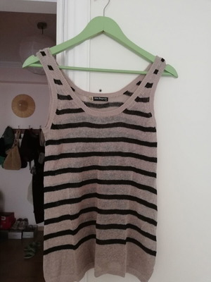 Julia Bergovich medium knitted striped top used, black and beige