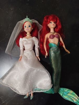 Disney Ariel dolls used, singing mermaid princess set