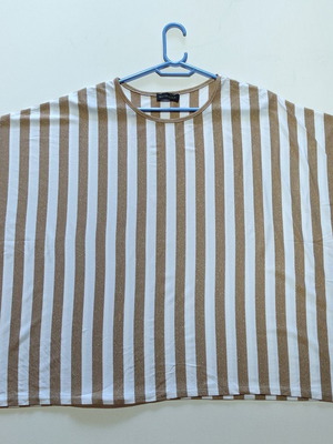 Striped blouse XL like new, gold white, with gift ring