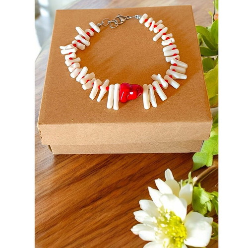 Handmade bracelet with coral and chaoite semi-precious stones new