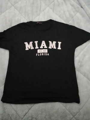 Miami women's blouse like new, size M, black