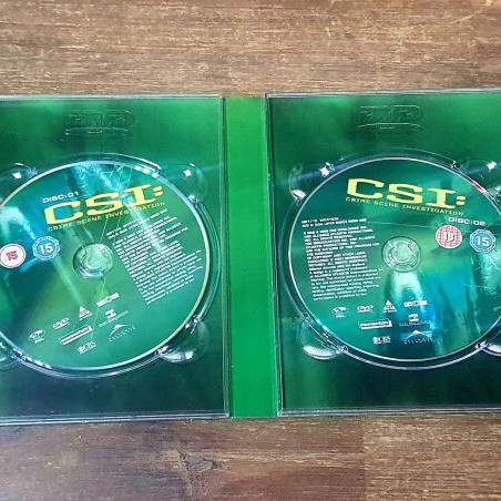 CSI Crime Scene Investigation Season 2 DVD box set like new