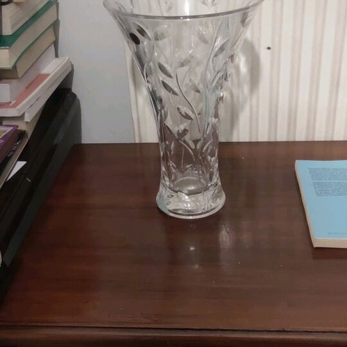 Decorative vase RCR used with small chip