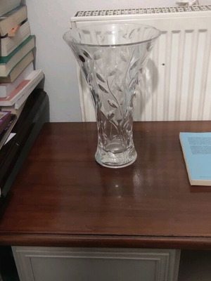Decorative vase RCR used with small chip
