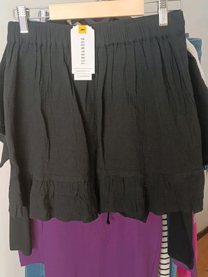 Women's skirt and top set new, black with white gift