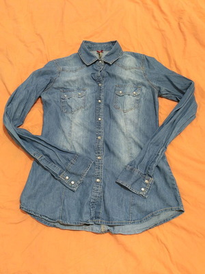 Stradivarius women's denim shirt S like new, blue