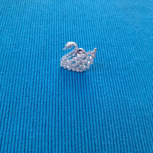Swarovski pin silver tone like new