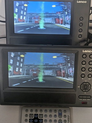 Lenco MES-220 portable DVD player with two 7-inch screens like new