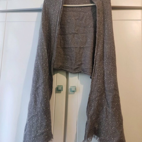 Scarf like new