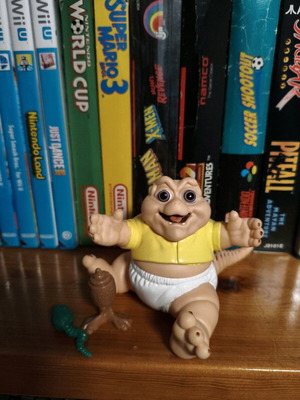 Dinosaurs Baby Sinclair figure new, used packaging