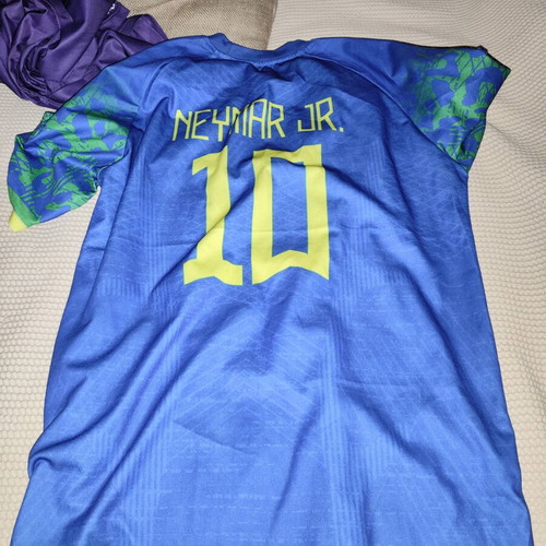 Brazil Neymar JR Jersey L like new, blue