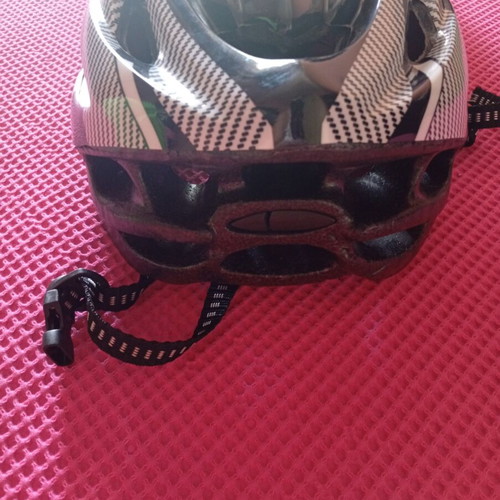 Children's bicycle helmet like new, ages 10-14