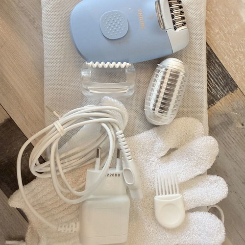 Philips 4000 BRE247/00 epilator for smooth skin