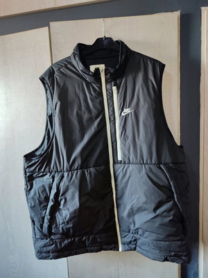 Nike Therma-FIT γιλέκο 2XL-3XL, σαν καινούργιο, μαύρο