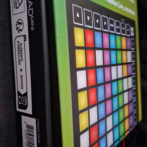 Novation Launchpad Mini MK3 like new MIDI controller for Ableton Live