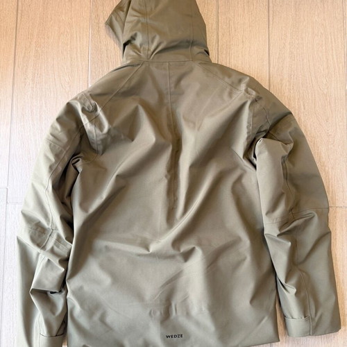 Wedze men's ski snowboard jacket medium waterproof like new
