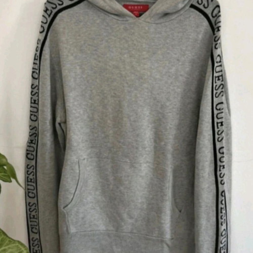 Guess original sweatshirt small like new authentic