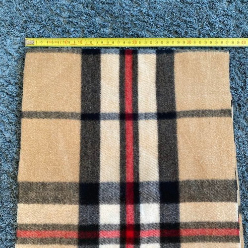 House of Tweed scarf like new with fringes and tassels