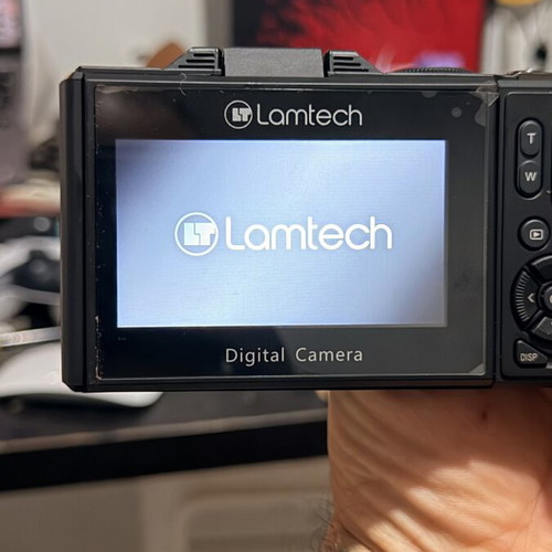 Lamtech digital camera, 75 MP, 3-inch screen, 18x zoom