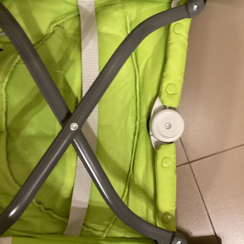 Chicco Pocket Relax baby bouncer lime green like new