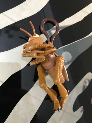 Hopper from A Bugs Life 3 inches keychain new