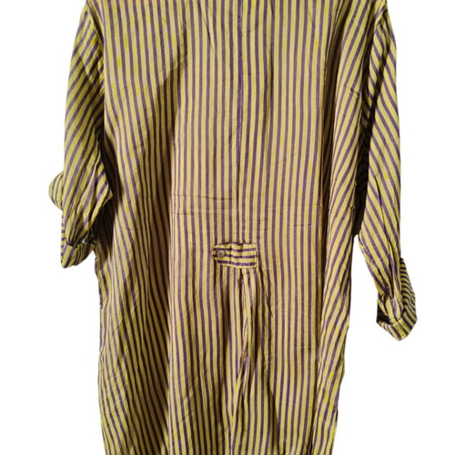Long shirt medium size like new, green and purple