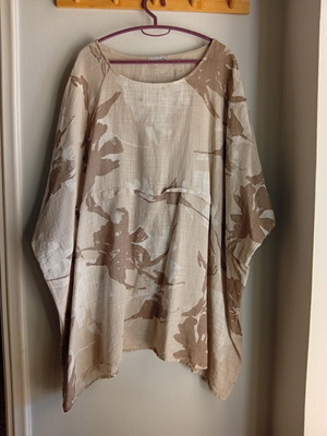 Linen tunic like new, beige, butterfly style, one size