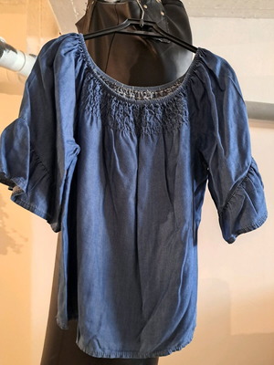Women's short-sleeve blouse size L like new, gray and blue