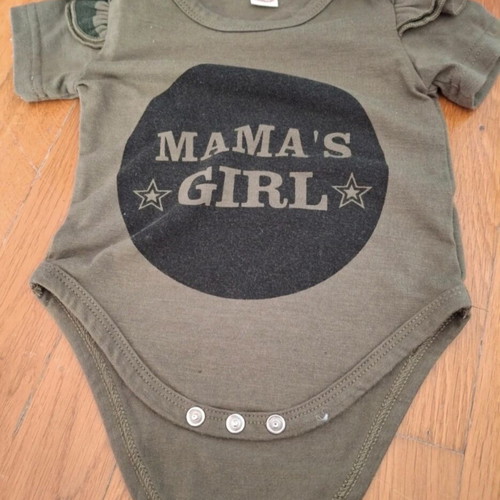 Baby set khaki 6–9 months like new