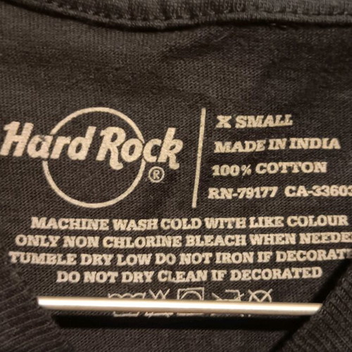 Hard Rock Cafe Sweden XS T-shirt brand new