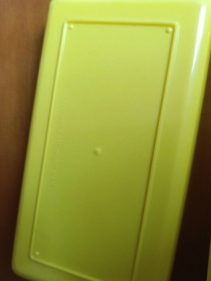 Rectangular plastic box yellow, like new