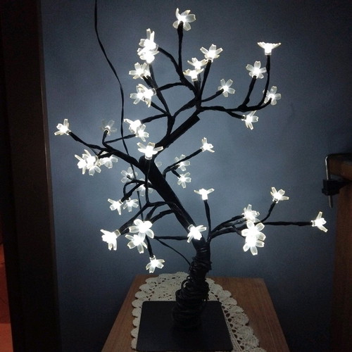 Christmas tree with silicone flowers like new