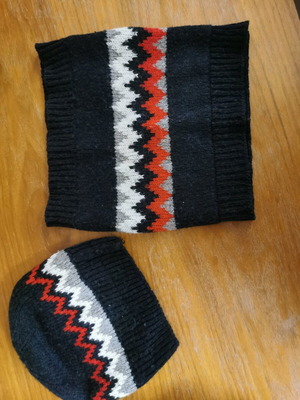 Mayoral scarf and hat set like new, blue