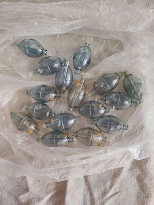 Transparent fishing bulb used like new, all together